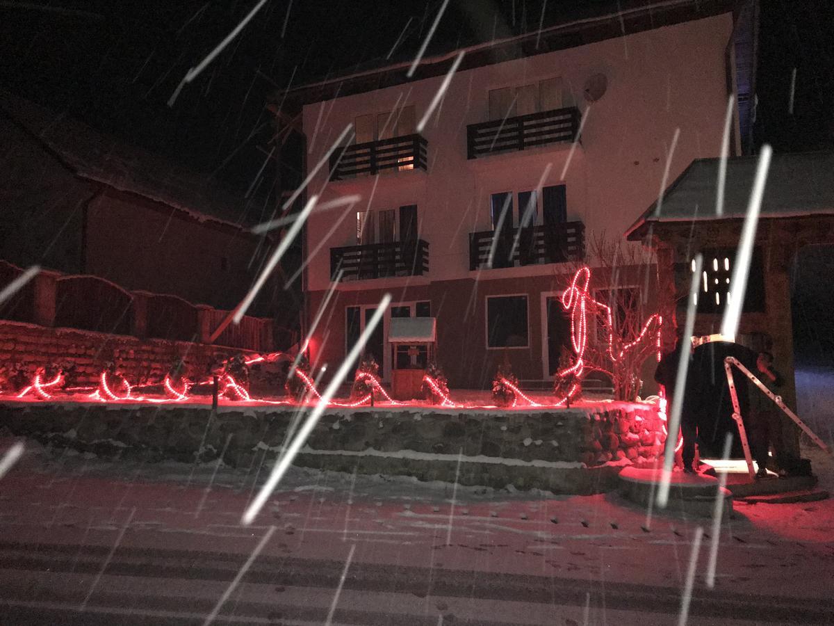 Casa Relax Hotel Văleni Buitenkant foto