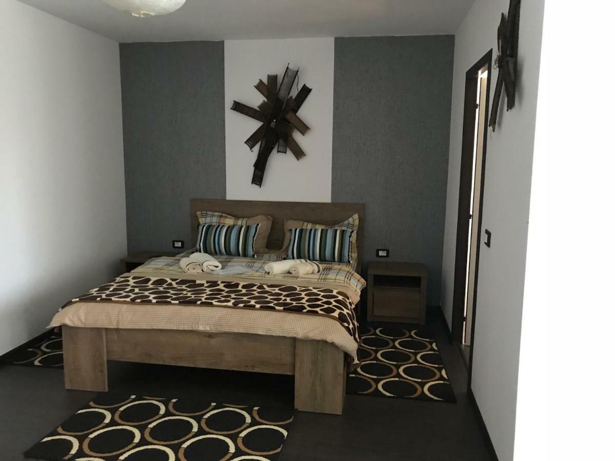 Casa Relax Hotel Văleni Buitenkant foto