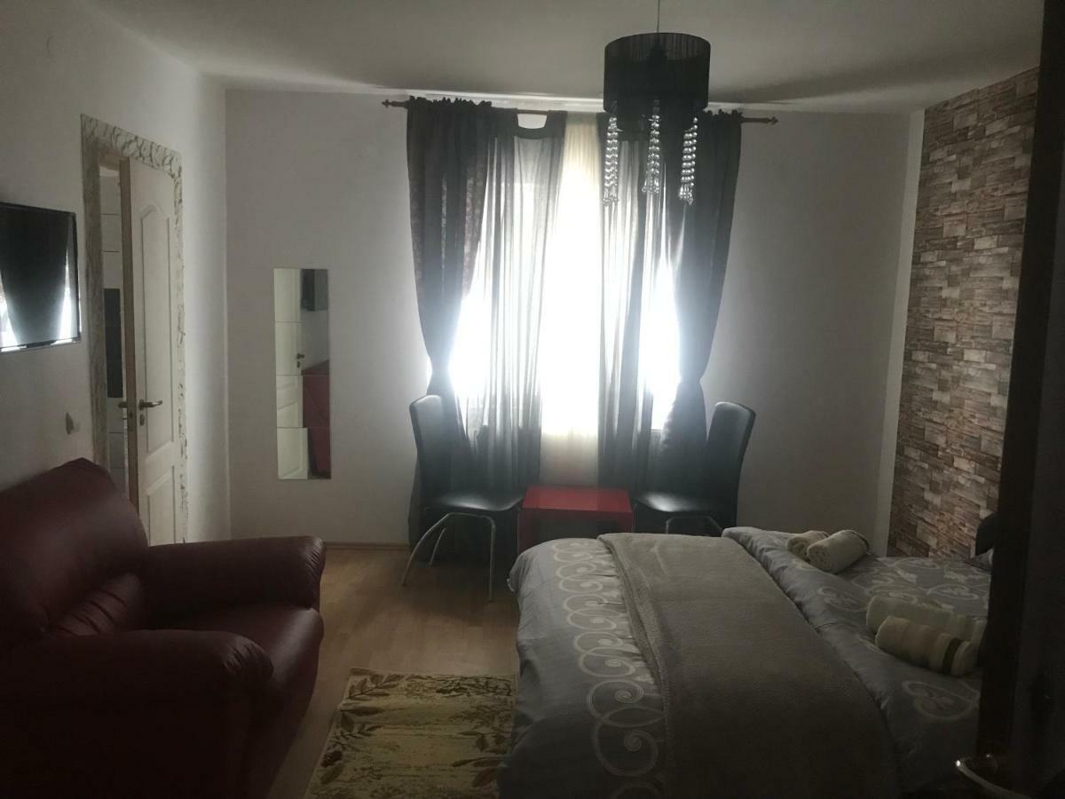 Casa Relax Hotel Văleni Buitenkant foto